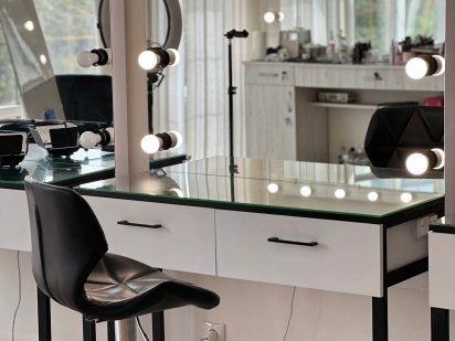 здам місця візажисту/ бровисту/ майстру по зачісках м.Рівне Рівне