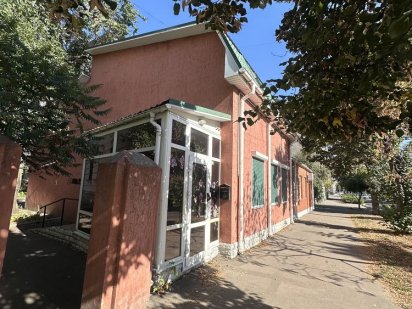 Приміщення в центрі міста під офіс, салон краси нта інше Полтава