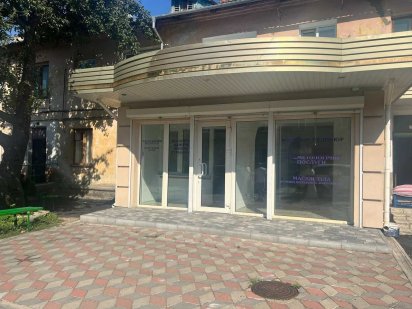 Здається в оренду приміщення по вул. Соборна, район РЕМ заводу Рівне