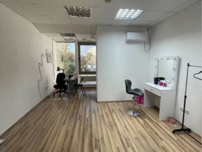 Місце бровивиста-візажиста манікюр Рівне