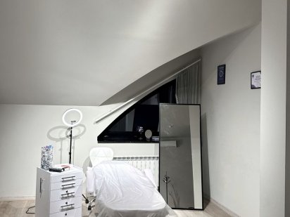 Оренда кабінета з кушеткою / кабінет для майстрів у сфері краси Ужгород