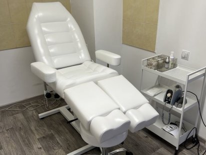 Оренда для майстра манікюру і педикюру Чернівці