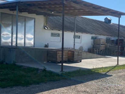 Здам в оренду складські приміщення, є кара, та генератор Чернівці