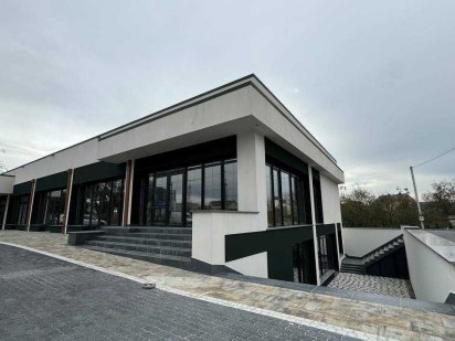 Комплекс  по вул. Хотинській Черновцы