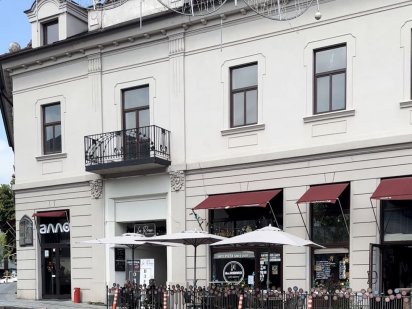 Здам в оренду або продам приміщеня 240 кв.м в цетрі Ужгород