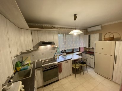 Довгострокова оренда квартири на 8 березня 4кімнати Ужгород