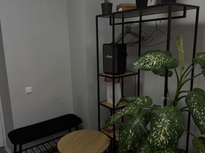 Шукаю на суборенду  майстра манікюру, бровиста, лешмейкера Рівне