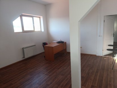 Оренда офісу кабінету в центрі міста (оренда офіс кабінет приміщення) Ужгород