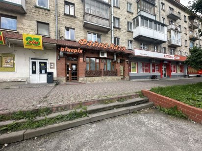 Здається приміщення по вул. Миру  площа 93 м. Кв. Тернополь
