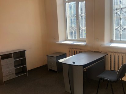 200,00грн за 1м2 оренда офісн приміщення(комунальні включені в оренду) Тернопіль