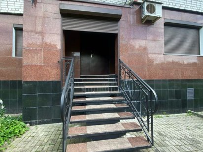 ЦЕНТР! Здам Фасадне приміщення 80 кв.м по вул Пятницькій Чернигов