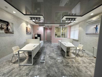 Офіс 70м з генератором,метро Печерська,Окремий вхід,1й поверх Київ