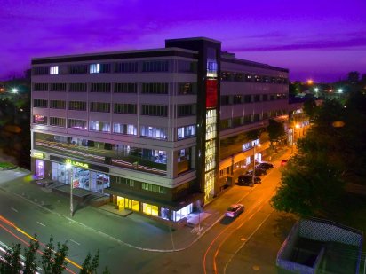 ФАСАДНЕ приміщення 84 м2 Голосіївський район Київ