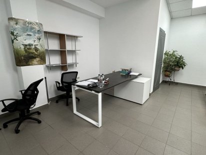 Оренда офісу з меблями,центральна вулиця Ужгород