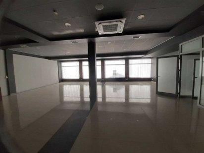 Оренда офісного приміщення по вул. Грушевського, 200м2 Ужгород