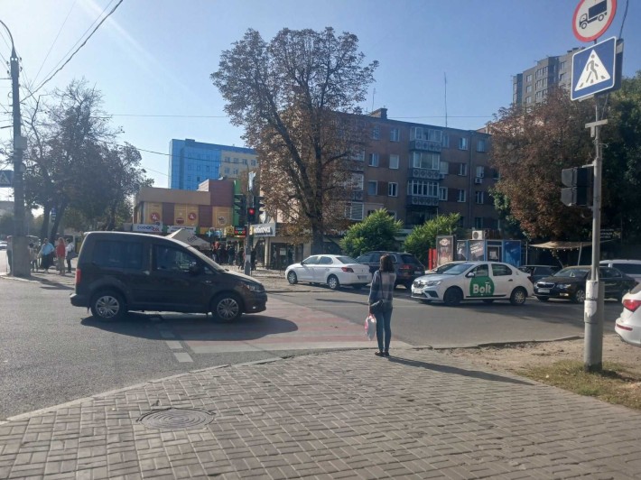 Здам в оренду магазин на дуже великому трафіку (Смілянська/Гоголя) - фото 1