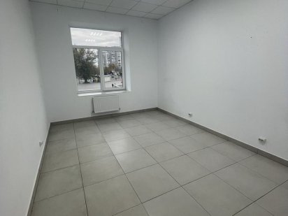 Здам офіс на площі 700-річчя Черкаси