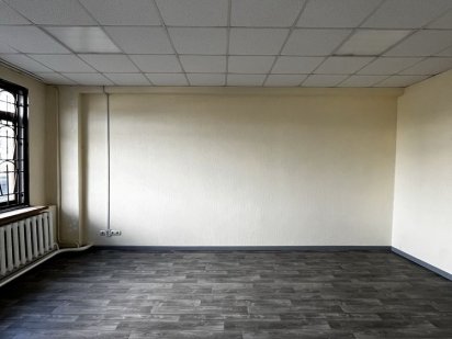 Оренда офісу 39 кв р-н Салют, Вул. Хрещатик Черкаси