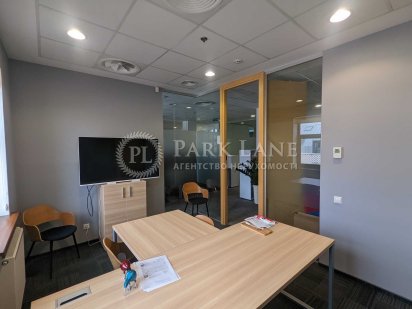 Аренда офиса 300м. Бизнес Центр. Генератор. Подол Контрактовая площадь Киев