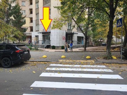 Без комісії. Оренда фасадного приміщення в центрі Києва Киев