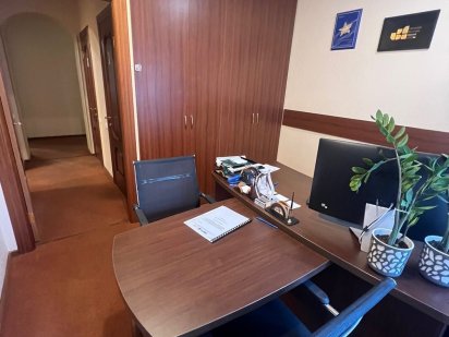 Офис на Иоанна Павла II, 5-к=98м². Метро Зверинецкая Київ