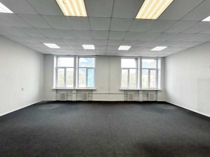 Сдам помещение, офис, студию в центре города на Яворницкого, рядом ЦУМ Дніпро