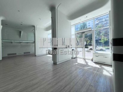 Оренда, Фасад 240м2, бул. Лесі Українки 7, Печерськ, Кловский Киев