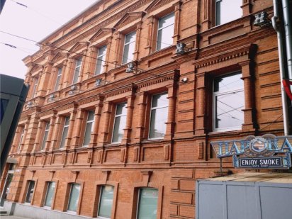 Сдам отдельно стоящее здание 900 квм центр Дніпро