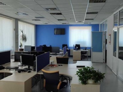 Сдам офис 417 кв.м. с генератором в БЦ на проспекте Пушкина, низ Поля Дніпро