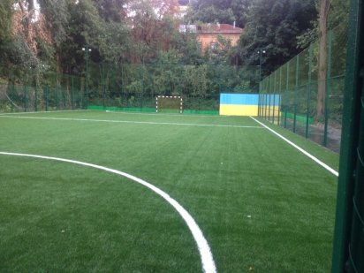 Футболтное поле, аренда, мини-футбольное поле Киев