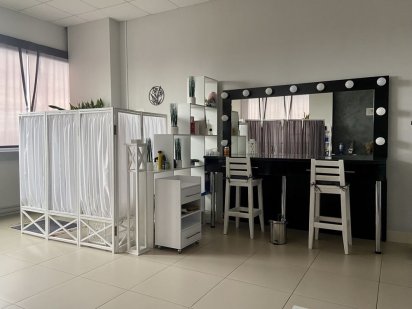 Аредна місця Візажист , Бровист Черкаси