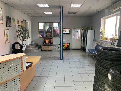 Оренда комплексу 670 м2 Чудова локація Фасад вул. 1-ї Танкової бригади Чернигов