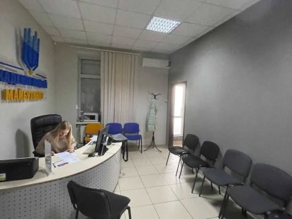 Оренда  приміщення з окремим входом та власним санвузлом. Митниця Черкаси