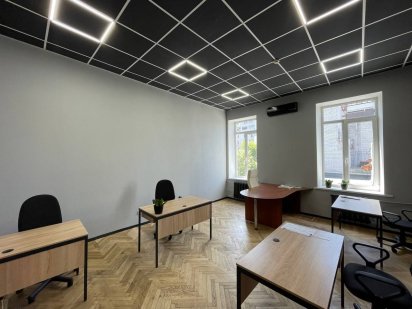 Сдам офис помещение Центр Мечникова Серова Воскресенская Дніпро