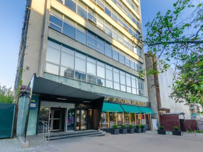 Під шоу-рум. Центр. 65м2. ФАСАД. Опалення. 24700 грн. 9ий поверх Киев