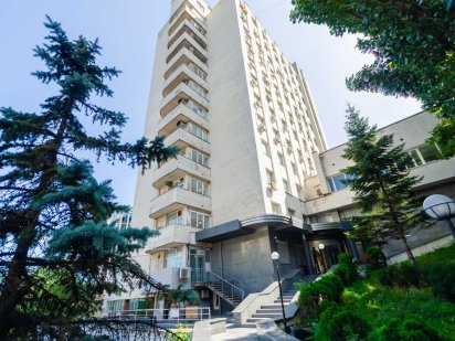 ПІД МАЙСТЕРНЮ з МОКРОЮ ТОЧКОЮ. 42 кв.м. Звіринецька. 238 грн/м2 Киев