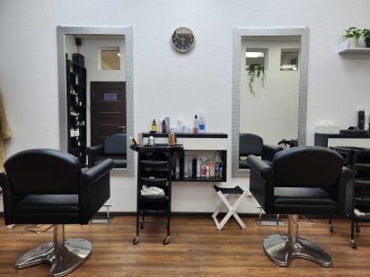 Аренда парикмахерского кресла +отдельный кабинет м.Олимп. с парковкой! Київ