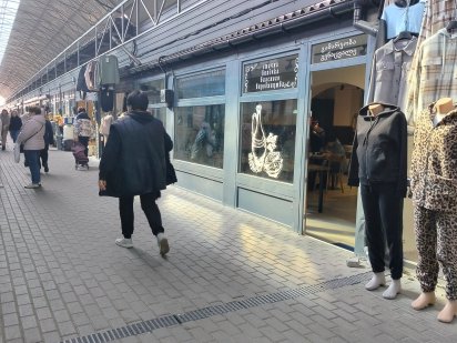 Магазин на Привокзальному ринку Винница