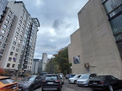 Аренда складских помещений  470м.кв. ул.Саперное поле 8. Київ