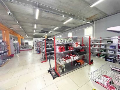 Сдам помещение, офис зал 600 м кв Дніпро