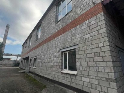 Сдается здание 1200м2 под производство или склад. Дніпро