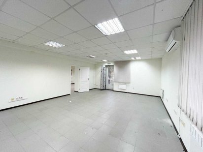 Сдам помещение 1-й этаж красная линия Благоева верх Артема Грушевского Дніпро