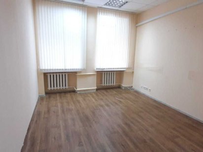 Фасадне офісне приміщення 18 м2 меблі м. Контрактова площа Київ