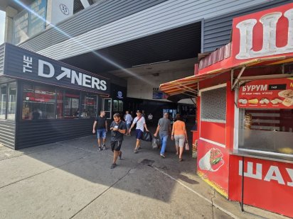 Здам 2 торгових ролети в довгострокову оренду. Дніпро