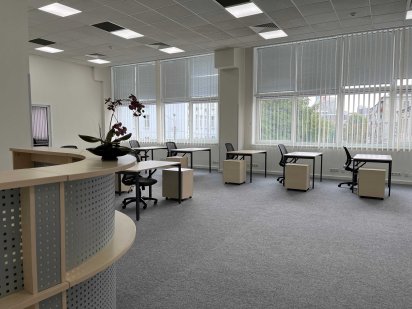 Оренда офісу 185 м.2, Генератор, Укриття, автономне опаленя,біля метро Киев