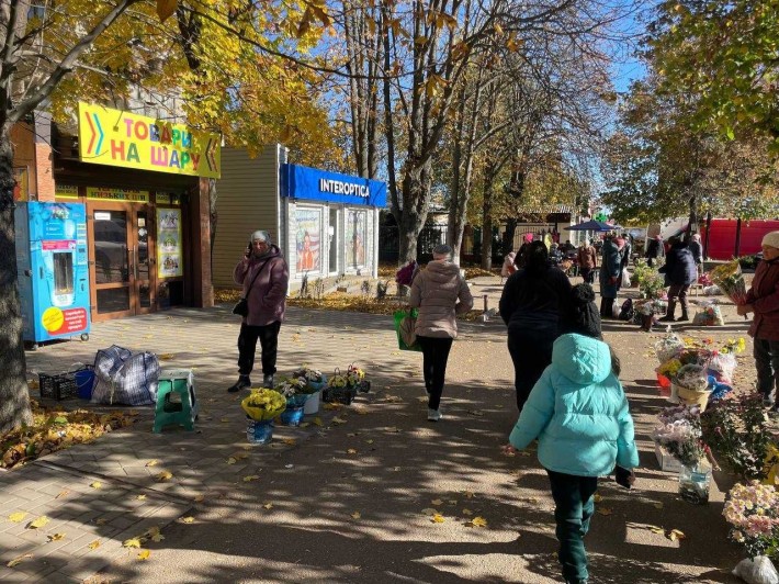 ТОП Ринок "Черемушки" Оренда 65 м.кв. вул.Євгена Тельнова, 2 корп.1 - фото 1