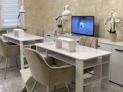 Оренда робочого місця для майстра манікюру/аренда для мастера маникюра Киев