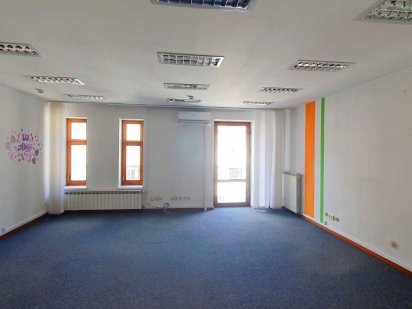 Центр. Оренда офіс 110 м2 (3 кабінети) в бізнес-центрі. Власник. Дніпро