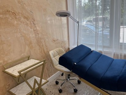 Кабінет для нарощення вій , перманентного макіяжу, оренда салону краси Вінниця