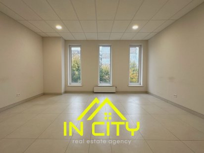 Сдам в аренду видовой офис 35 м2  БЦ Комфорт Сити Дніпро